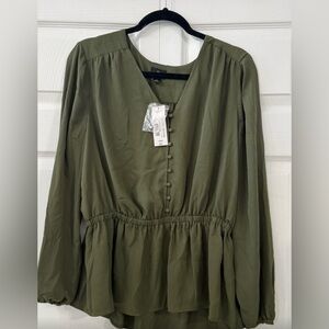 Worthington Long Sleeve Olive Blouse